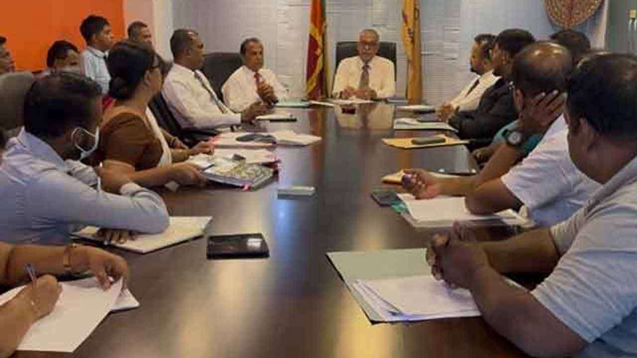 உப்பு விலையைக் குறைக்க உற்பத்தியாளர்களுடன் பேச்சுவார்த்தை