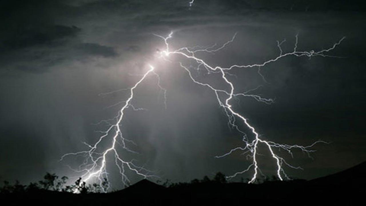 இன்றிரவு இடியுடன் கூடிய மழை