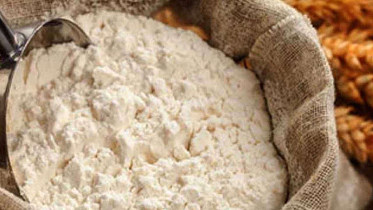 நுகர்வுக்கு பொருத்தமற்ற பாரியளவான கோதுமை மா சிக்கியது