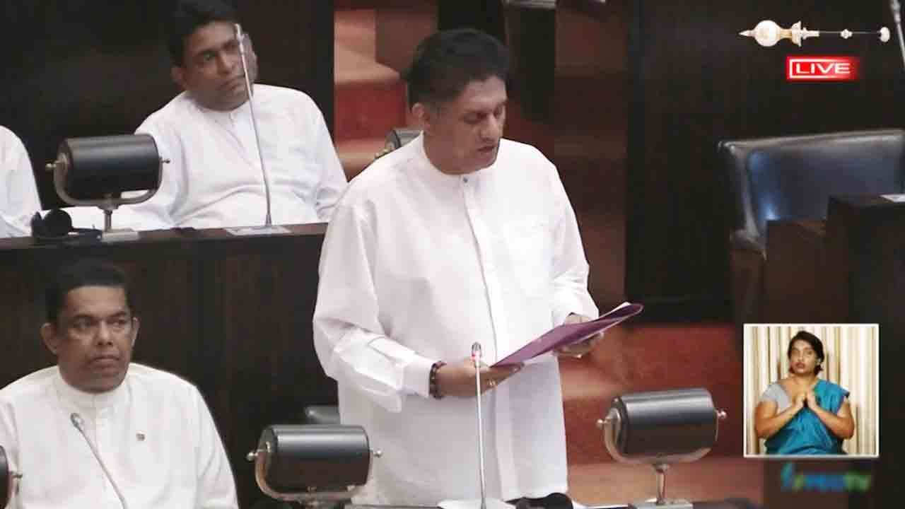 வேலையில்லா பட்டதாரிகளுக்கு இப்போதாவது நியாயத்தை பெற்றுக் கொடுங்கள்!