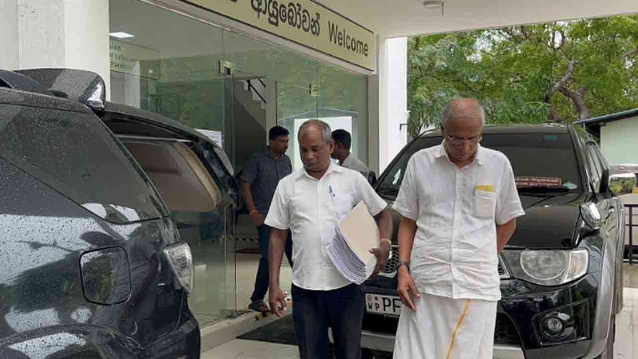 கட்டுப்பணத்தை செலுத்தியது இலங்கை தமிழ் அரசுக் கட்சி