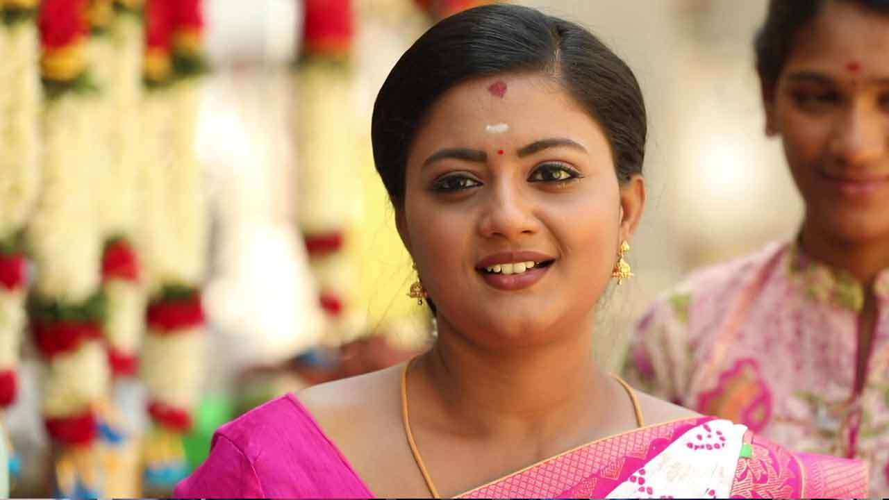 சிறகடிக்க ஆசை மீனாவா இது..! 
