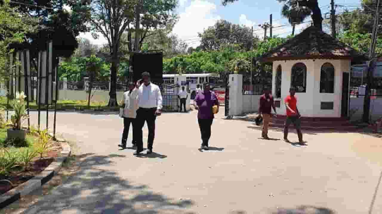 வேட்புமனு தாக்கல் செய்த தமிழ் மக்கள் கூட்டணி