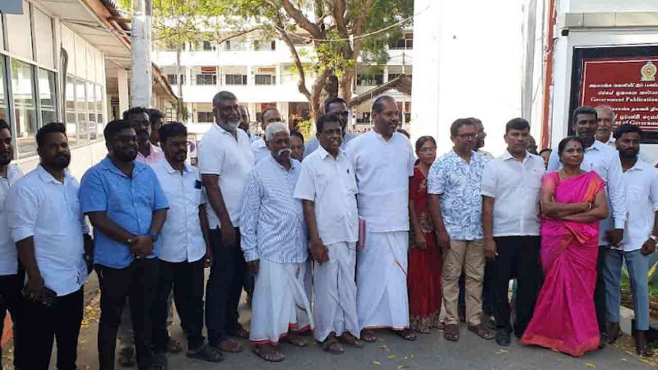 யாழில் வேட்புமனு தாக்கல் செய்த இலங்கை தமிழ் காங்கிரஸ்