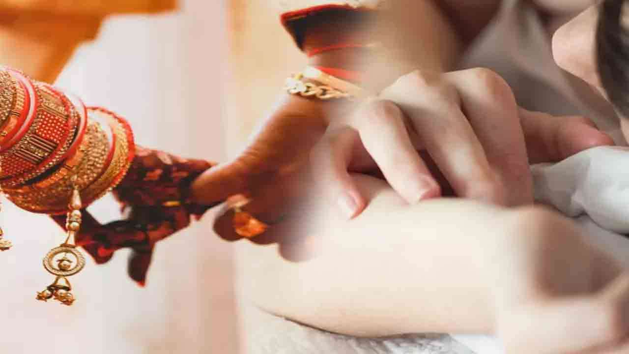கணவன், மனைவி இடையே வெளியான பரபரப்பு தகவல்