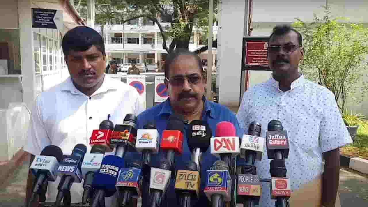 வேட்புமனு தாக்கல் செய்த ஜனநாயக தமிழ்த் தேசிய கூட்டணி