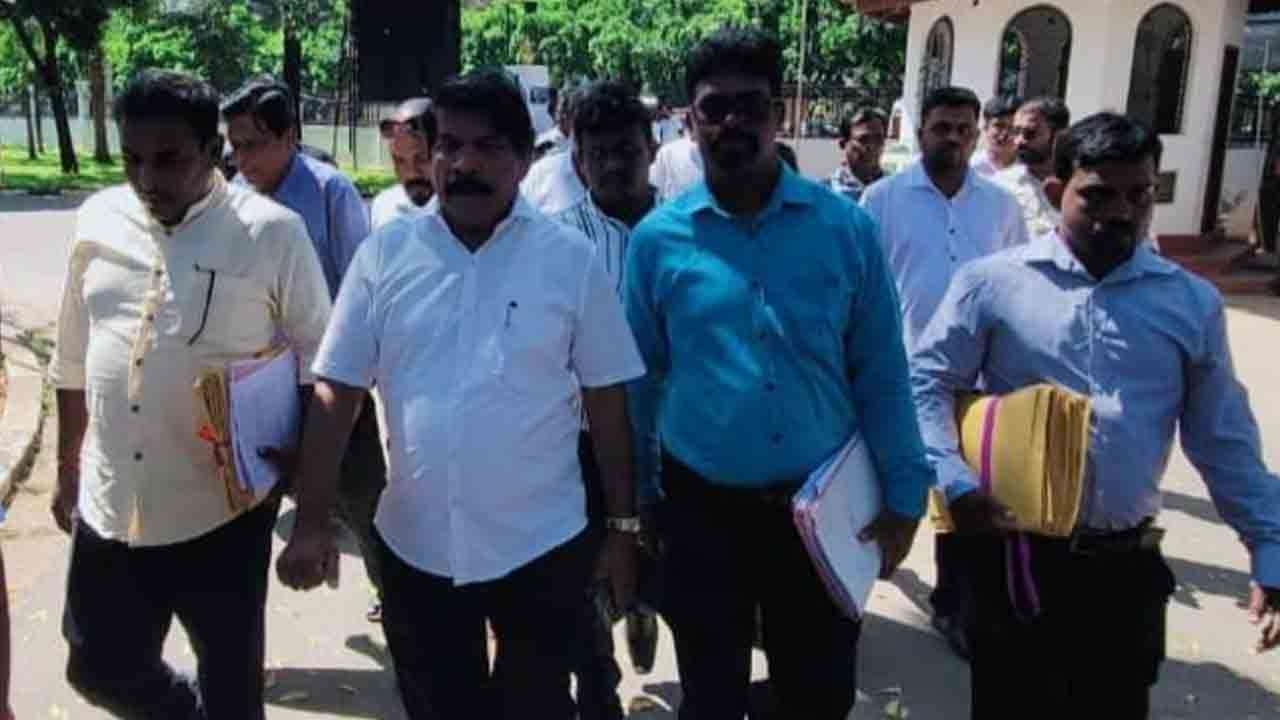 யாழ்ப்பாணத்தில் தேசிய மக்கள் சக்தி வேட்பு மனு தாக்கல்