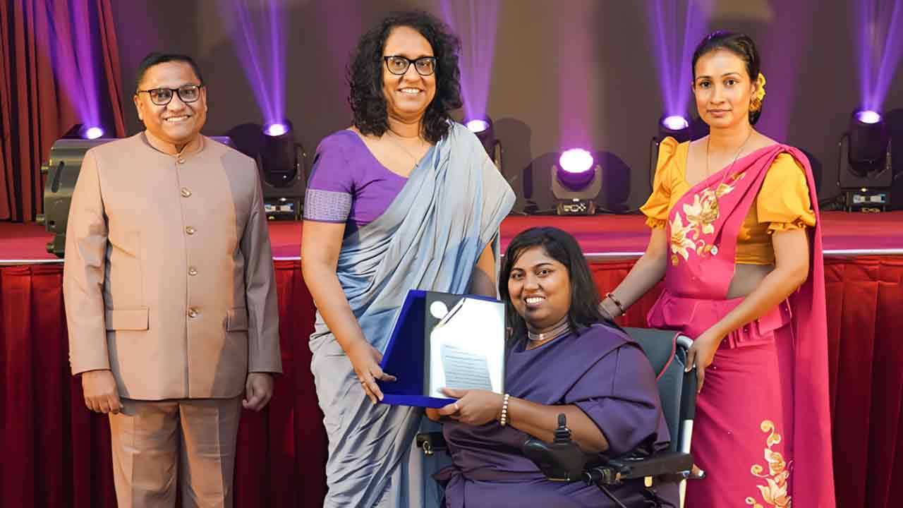 பெண்களுக்கு இடம்பெறும் பாரபட்சங்கள் குறித்து பிரதமர் வௌியிட்ட விடயம்