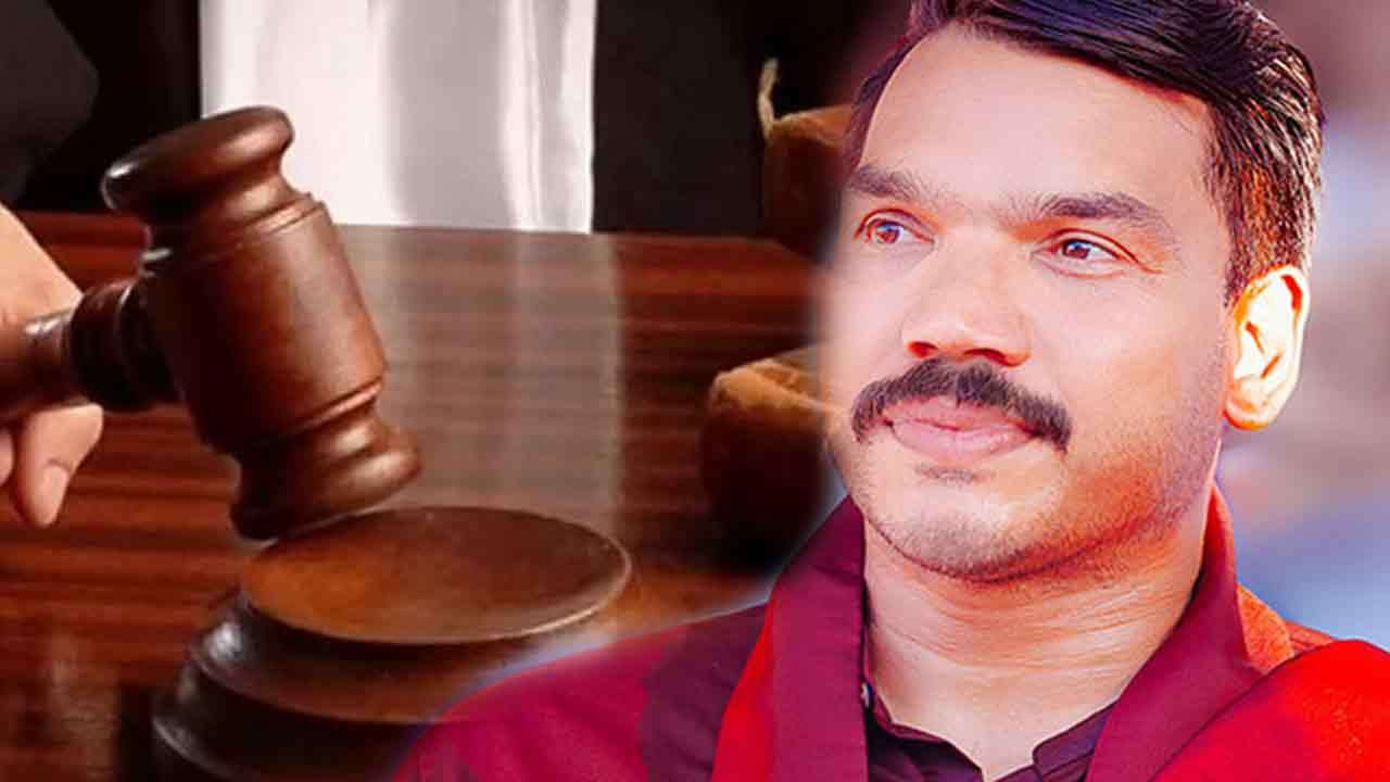 கிரிஷ் வழக்கிலிருந்து இரண்டாவது நீதிபதியும் விலகல்