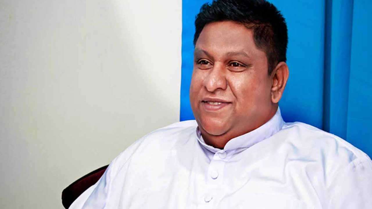 சாமர சம்பத்,  இலஞ்ச ஊழல் விசாரணை ஆணைக்குழுவில்