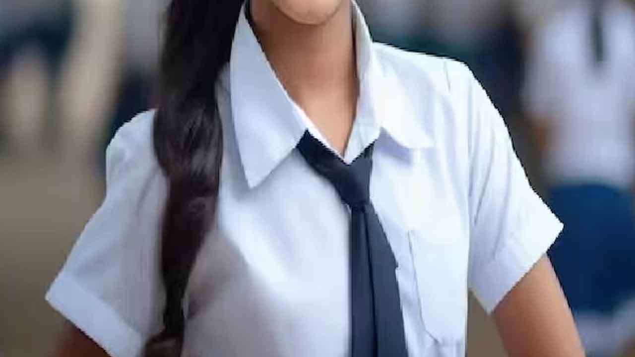 சீருடை அளவெடுத்த ஆண் தையற்கலைஞர்! கட்டாயப்படுத்திய ஆசிரியை