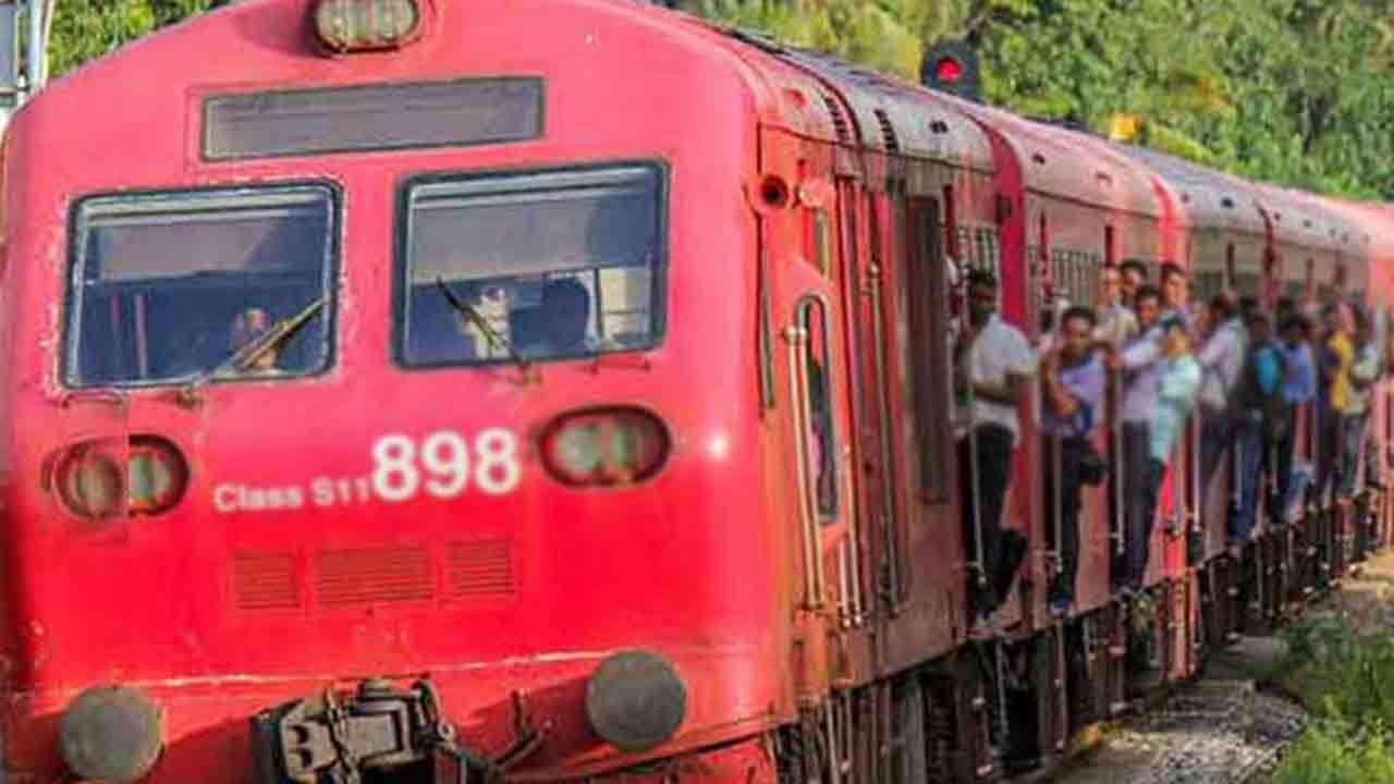  ரயில் போக்குவரத்தில் தாமதம்