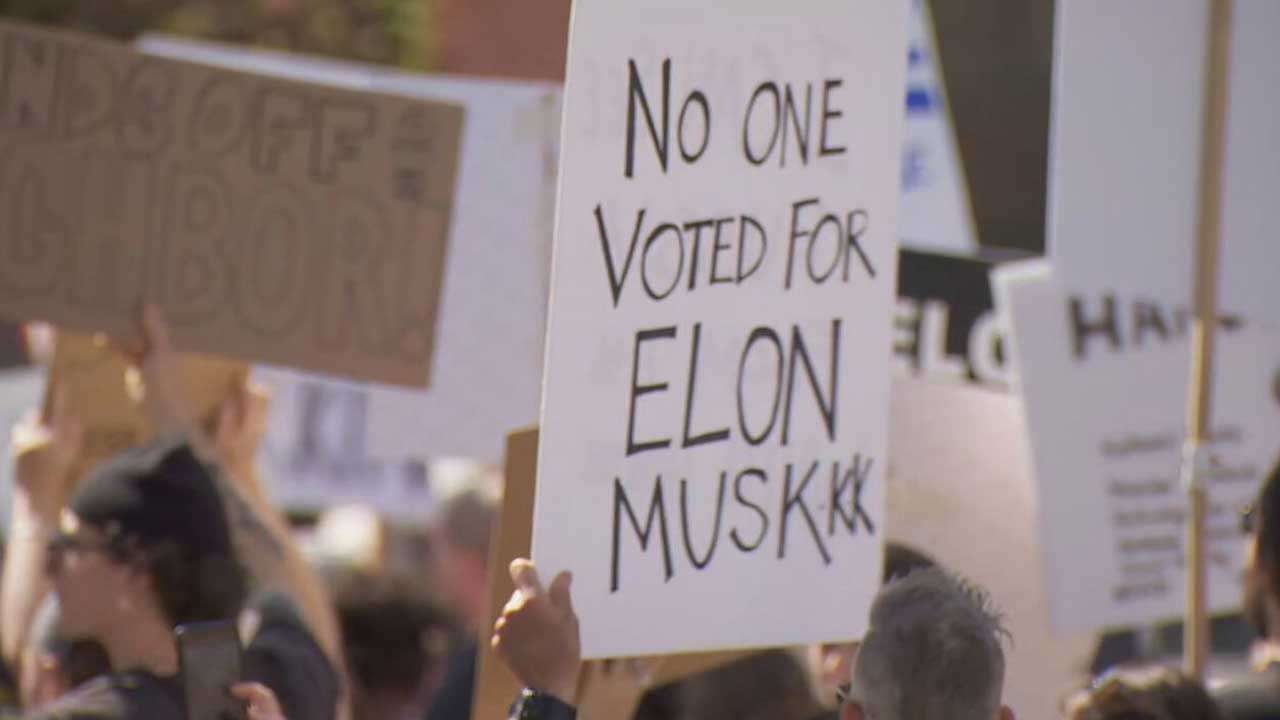 அமெரிக்காவில் பாரிய போராட்டம்