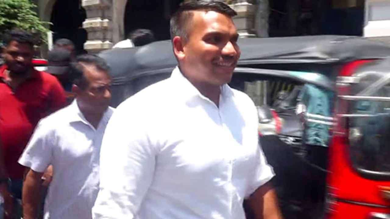 சி.ஐ.டியிலிருந்து வௌியேறினார் நாமல்