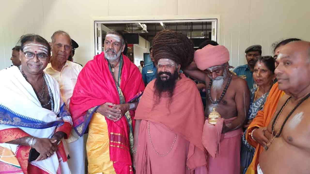 யாழ்ப்பாணம் வந்தடைந்த தருமபுரம் ஆதீனம்: மகத்தான வரவேற்பு