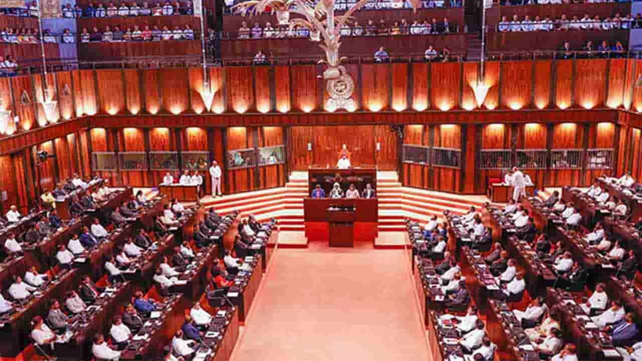 இன்றைய பாராளுமன்ற நடவடிக்கைகள் ஆரம்பம்