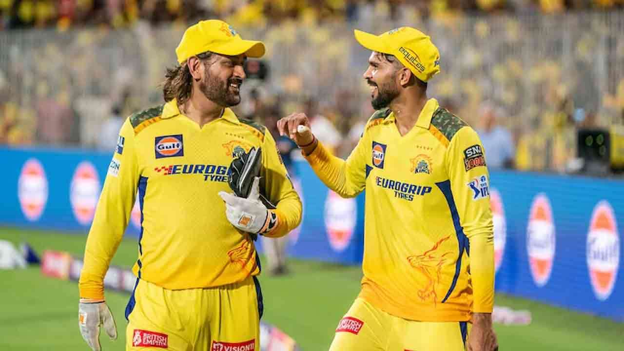 சென்னை அணியின் தலைவராக மீண்டும் தோனி!