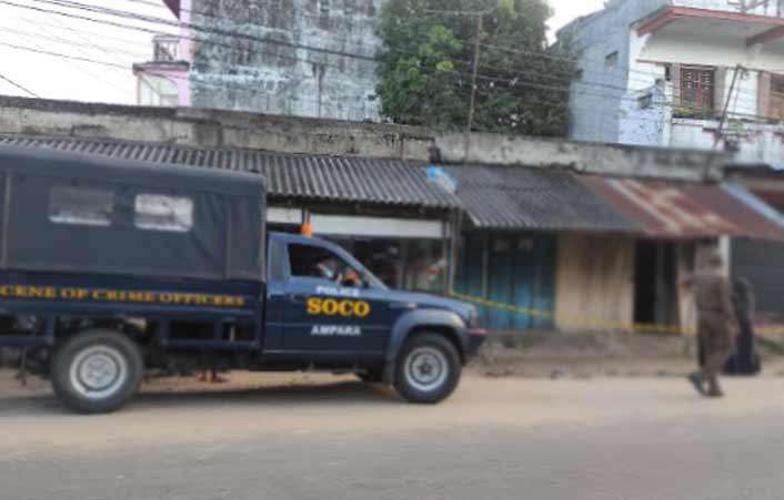 சிகை அலங்கார கடையில் சடலம் மீட்பு