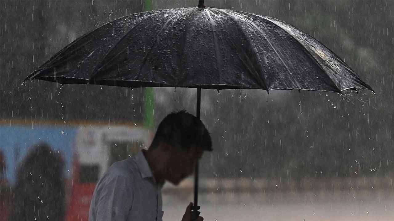 பல பகுதிகளுக்கு இடியுடன் கூடிய மழை