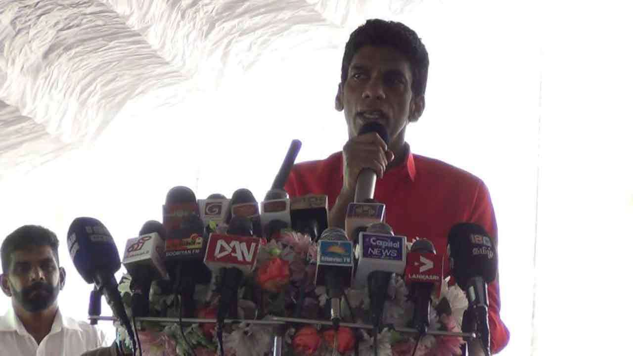  10 பேர்ச்சஸ் காணியை உடனே வழங்க வேண்டும்