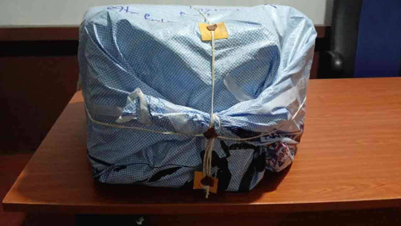  20 கிலோ கஞ்சாவுடன் பெண்ணொருவர் கைது