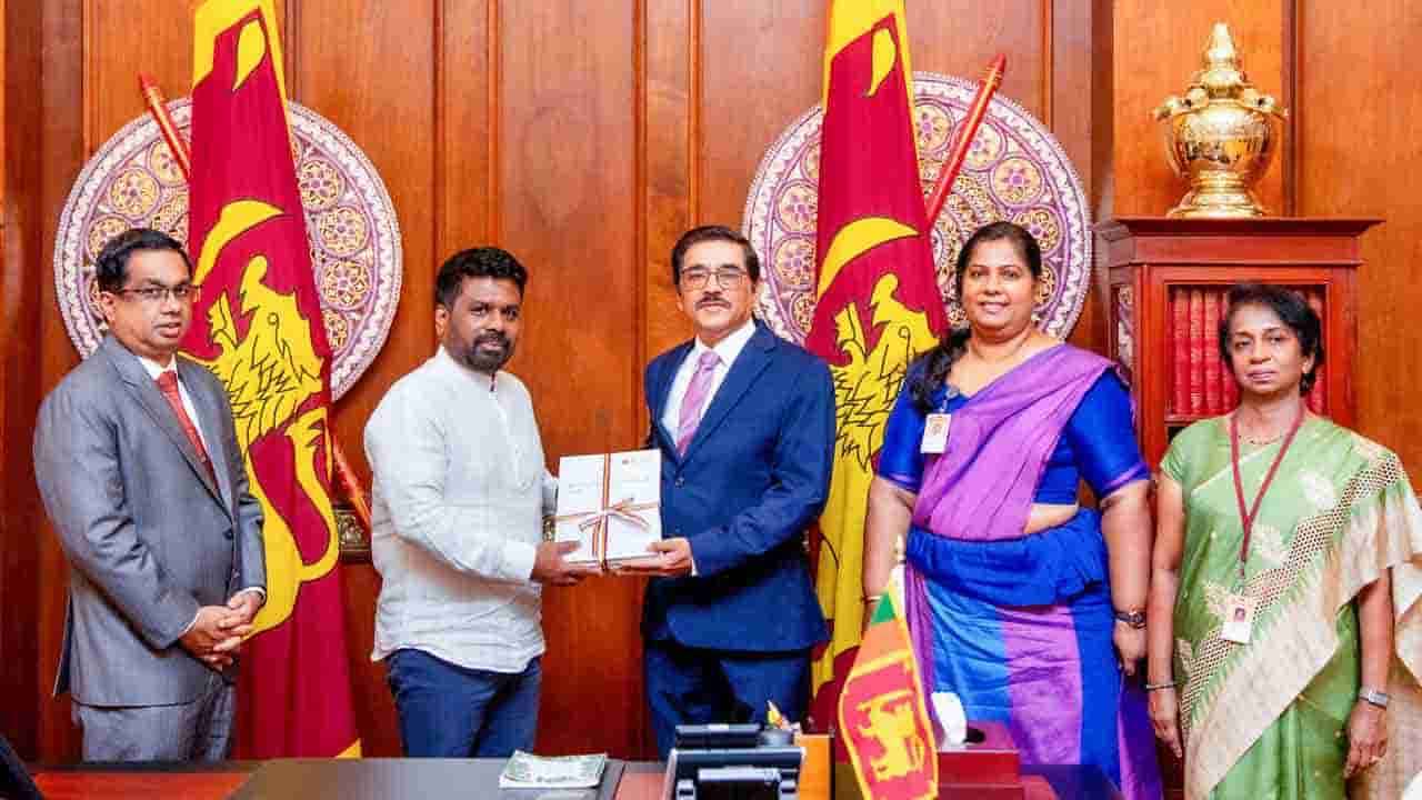 மத்திய வங்கி நிதியியல் அறிக்கைகள் ஜனாதிபதியிடம் கையளிப்பு