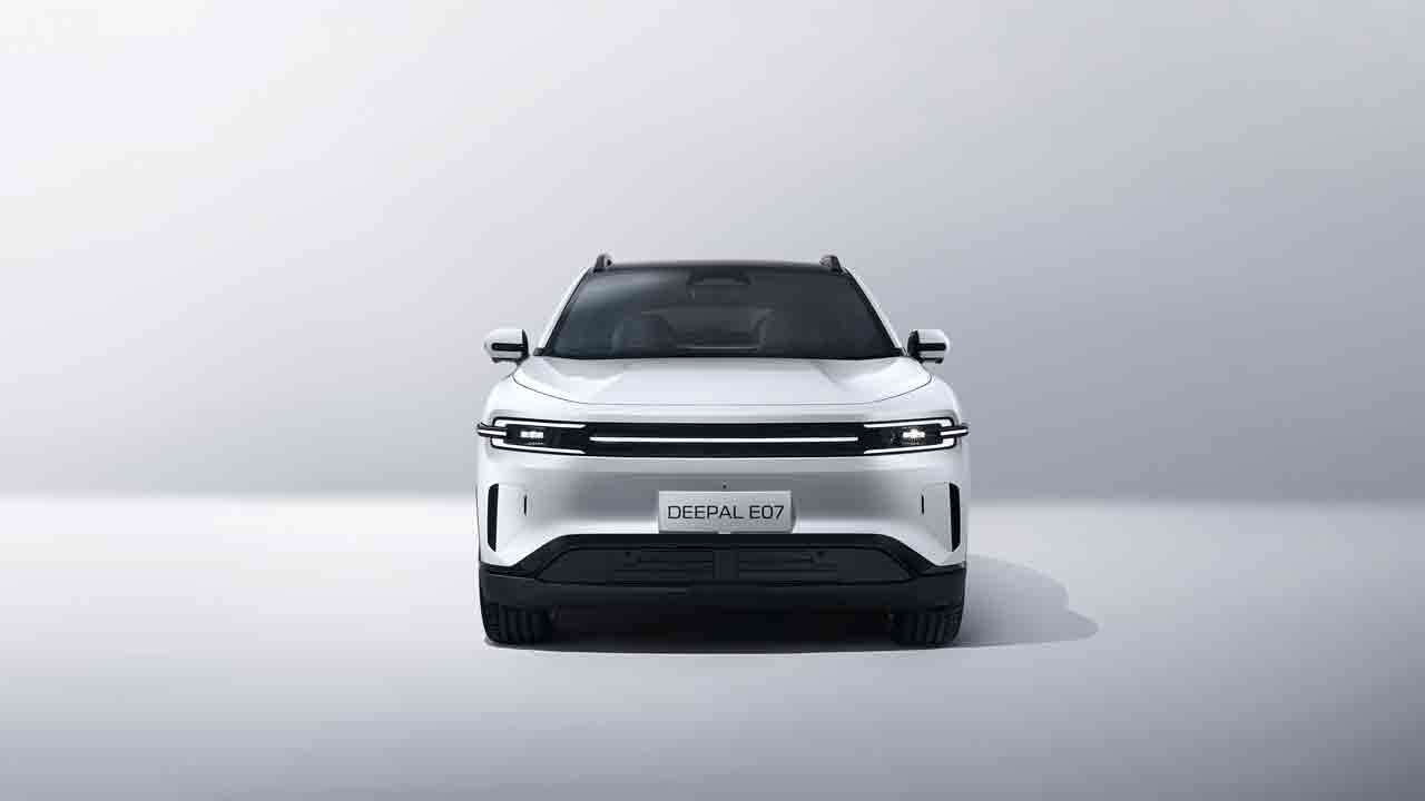 தீபாலை அறிமுகப்படுத்துகின்றன செனொக் மற்றும் ஷங்கன் : முதற்தர மின்சார வாகனங்கள் இலங்கைக்கு வருகை