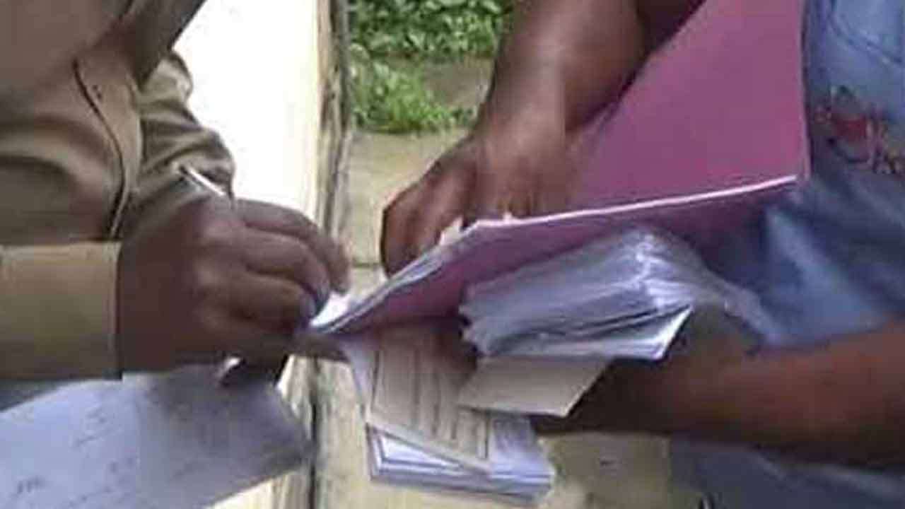 வாக்காளர் அட்டைகள் கிடைக்காதவர்களுக்கான விசேட அறிவித்தல்