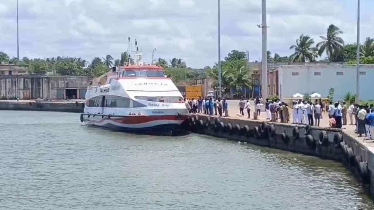 நாகை - காங்கேசன்துறை பயணிகள் கப்பல் கட்டணம் குறைப்பு