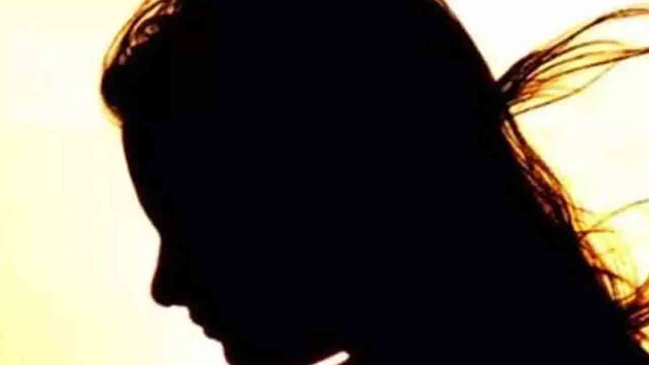கைதானவரின் தொலைபேசியில் பல பெண்களின் ஆபாச படங்கள்