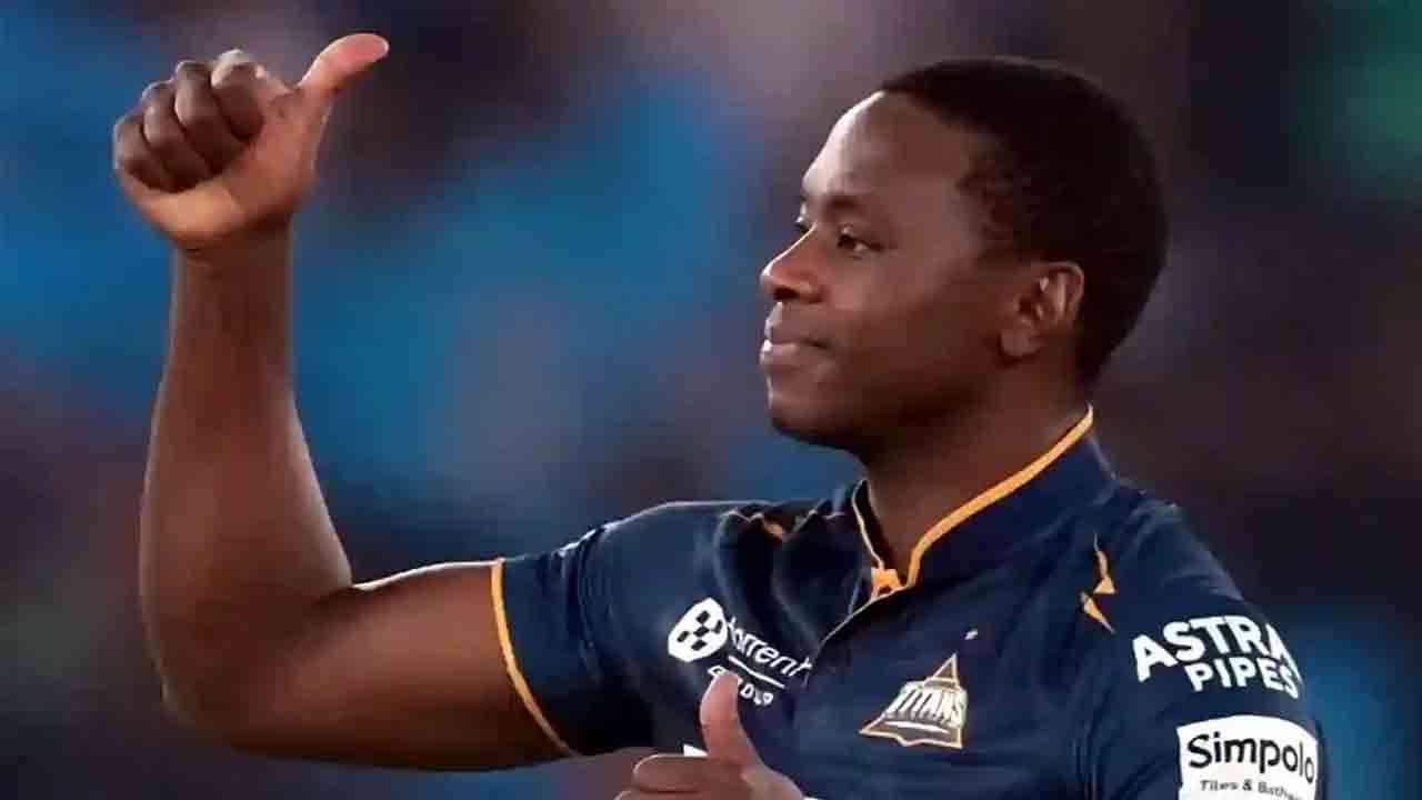 நான் தற்காலிக இடைநீக்கத்தை அனுபவித்து வருகிறேன்