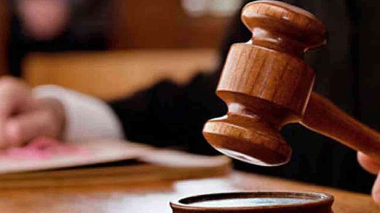 பாலியல் இலஞ்சம் கோரிய அதிகாரிக்கு 20 வருட கடூழிய சிறைத்தண்டனை