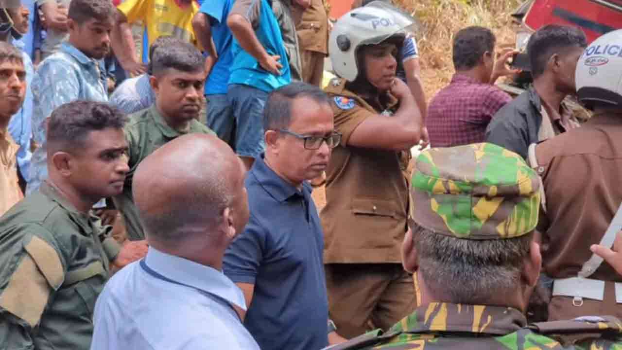 ரம்பொடை - கெரண்டிஎல்ல பேருந்து விபத்து - பலி எண்ணிக்கை 21ஆக உயர்வு