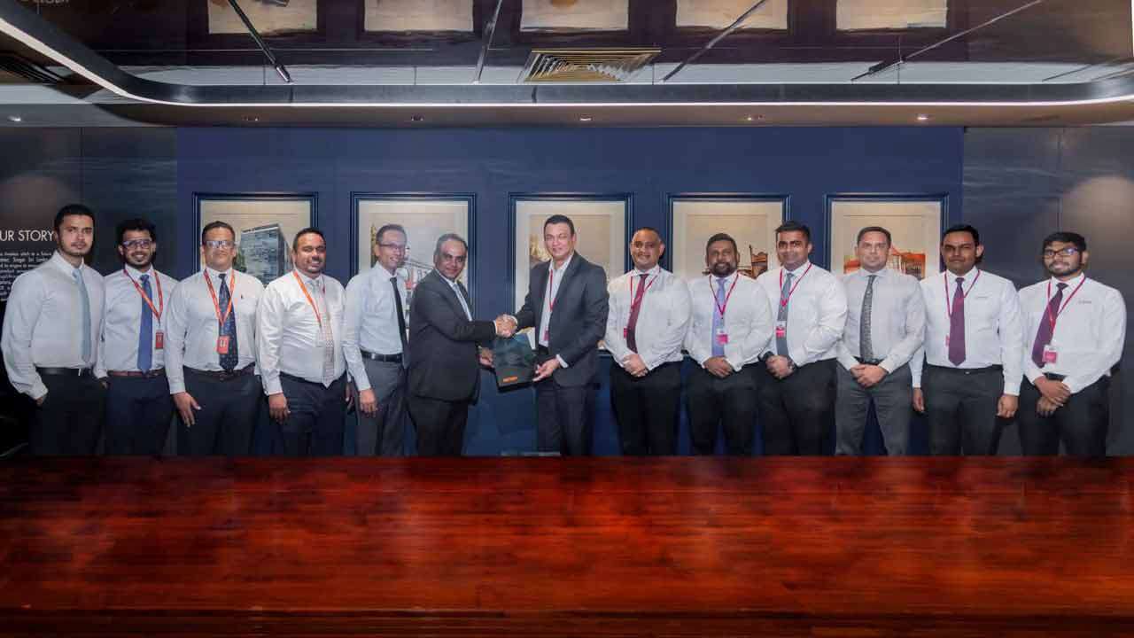 சிங்கர் கிளை வலையமைப்பு வழியாக டிஜிட்டல் ரீதியில் வாடிக்கையாளர்களை உள்வாங்கும் முயற்சியை ஹட்ச் விரிவுபடுத்தியுள்ளது