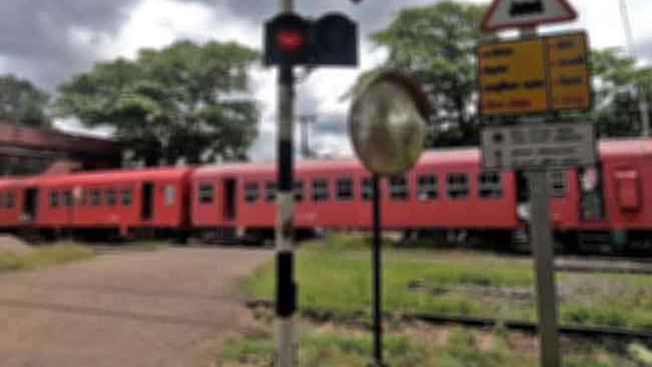 தெமட்டகொடை ரயில் கடவையில் அவசர புனரமைப்பு: முழுமையாக மூடல்