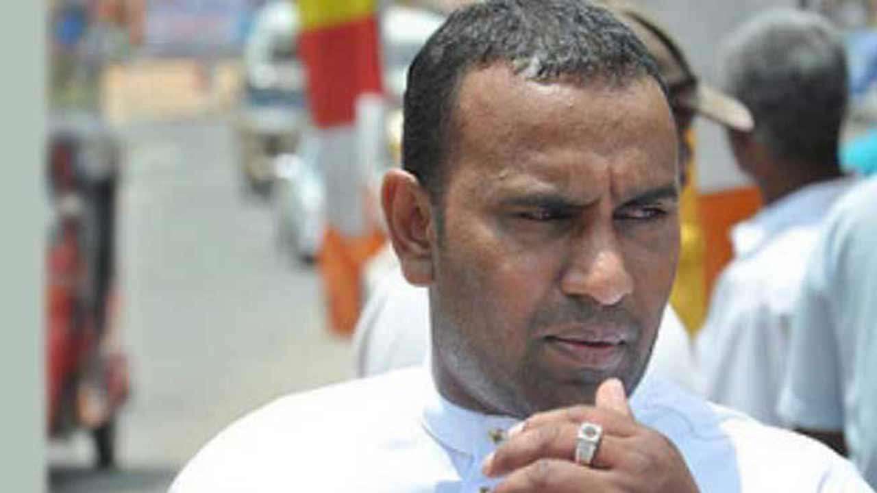 சமிந்த விஜேசிறி ராஜினாமா