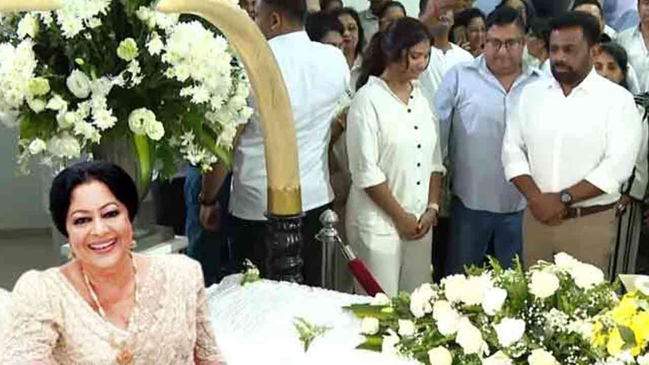 மாலினி பொன்சேகாவின் பூதவுடலுக்கு ஜனாதிபதி இறுதி அஞ்சலி