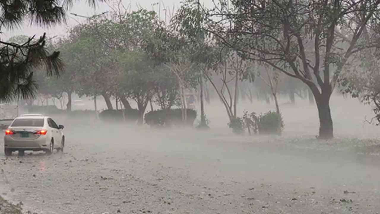 பாகிஸ்தானை புரட்டிப் போட்ட கனமழை : 20 பேர் பலி