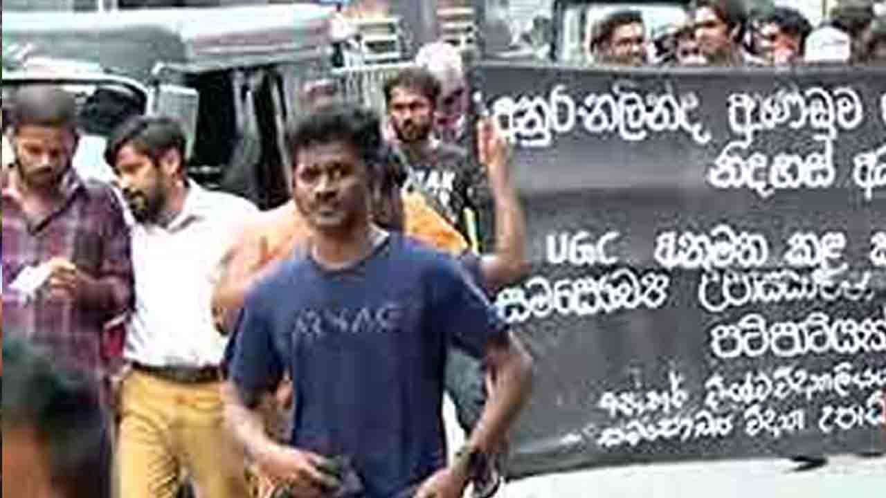 கொழும்பு கோட்டை பகுதியில் கடும் வாகன நெரிசல்