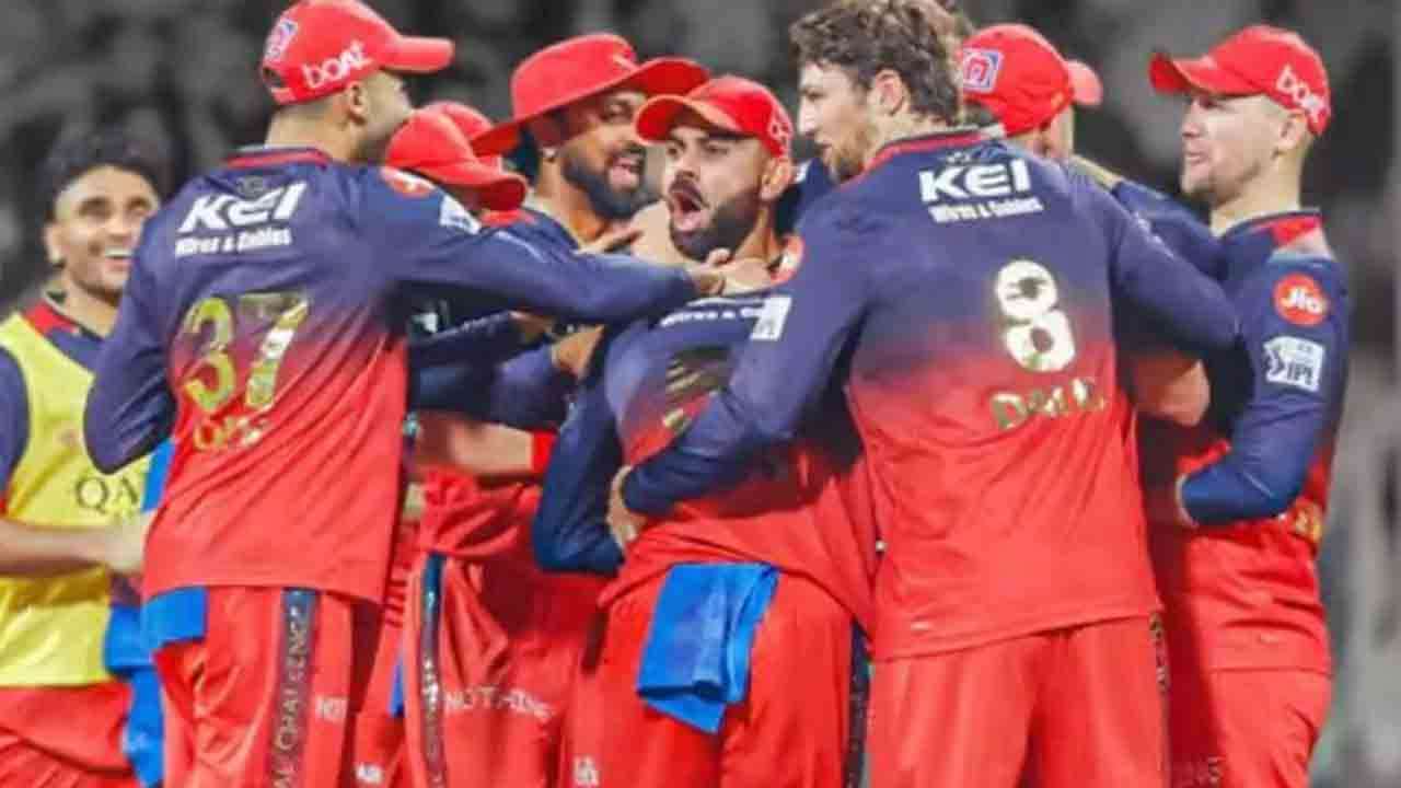 புதிய சாதனை படைத்த RCB