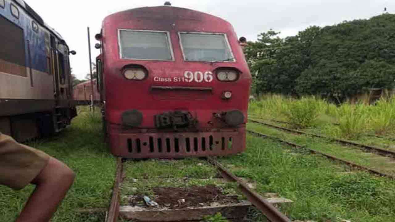 ரயில் சேவையில் தாமதம்