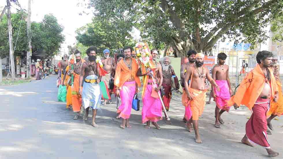 மட்டு. மாமாங்கேஸ்வரர் ஆலயத்திற்கு பாதயாத்திரை...