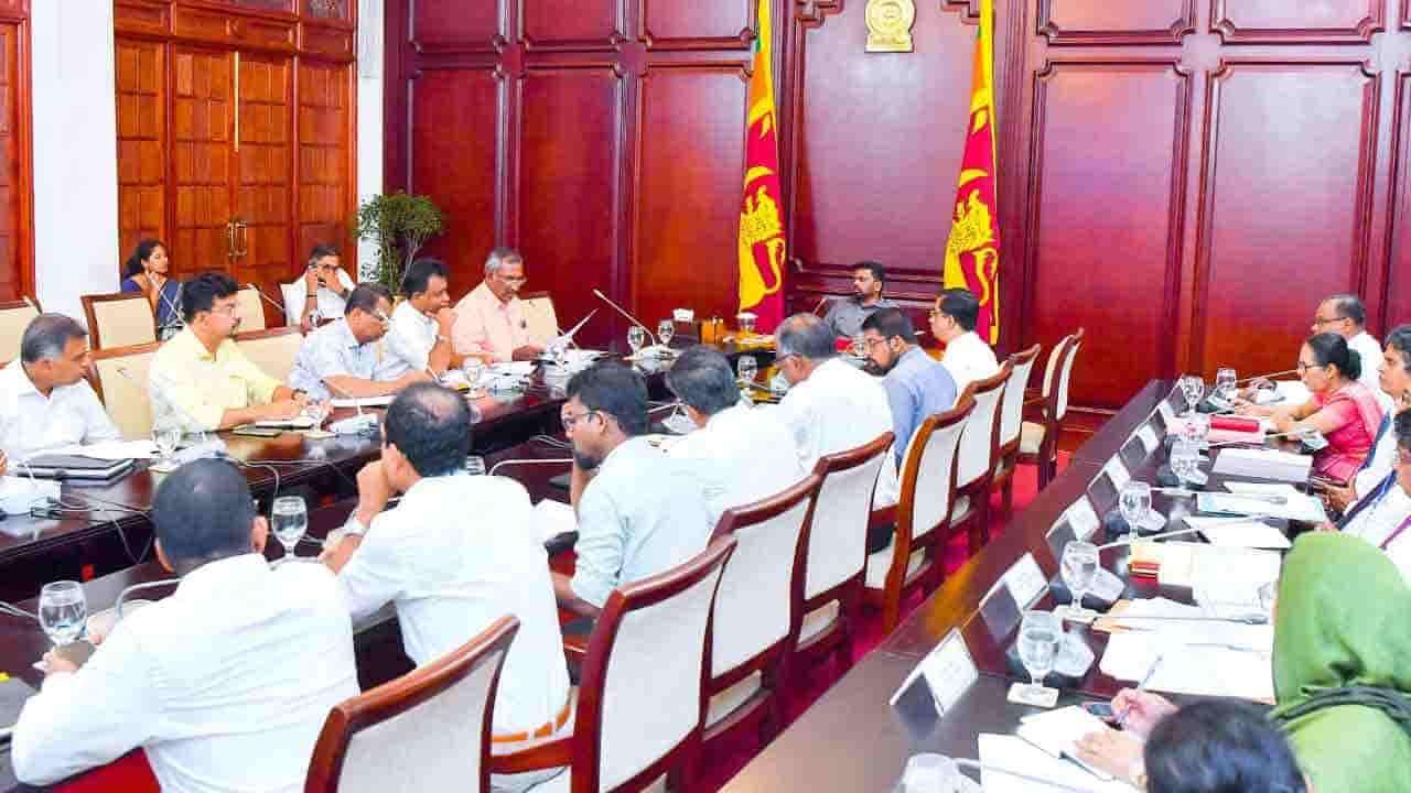 ஜனாதிபதி மற்றும் மாவட்ட ஒருங்கிணைப்புக் குழுத் தலைவர்கள் இடையே சந்திப்பு