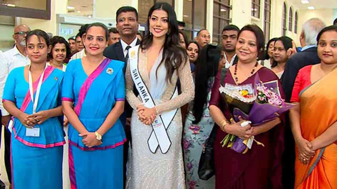 அனுதி குணசேகர நாடு திரும்பினார்
