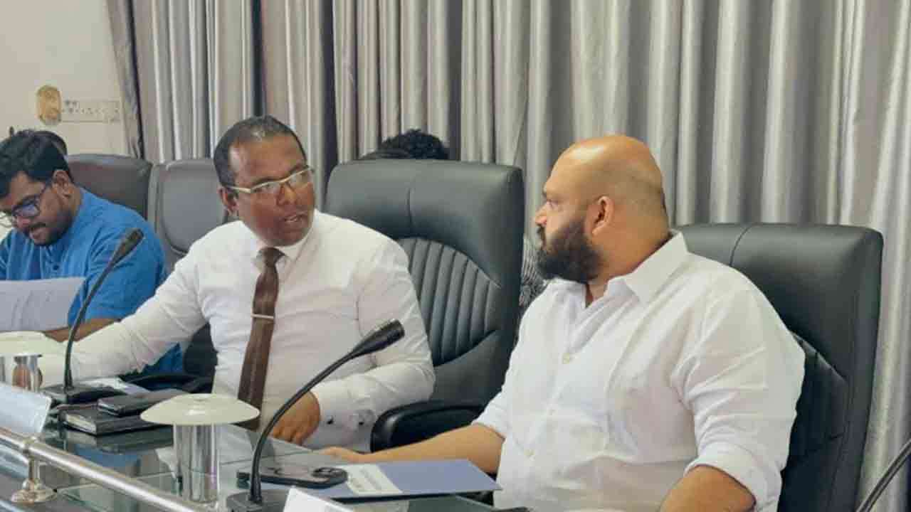 மட்டக்களப்பின் அபிவிருத்திக் குழுத் தலைவராக சுனில் ஹந்துன்நெத்தி