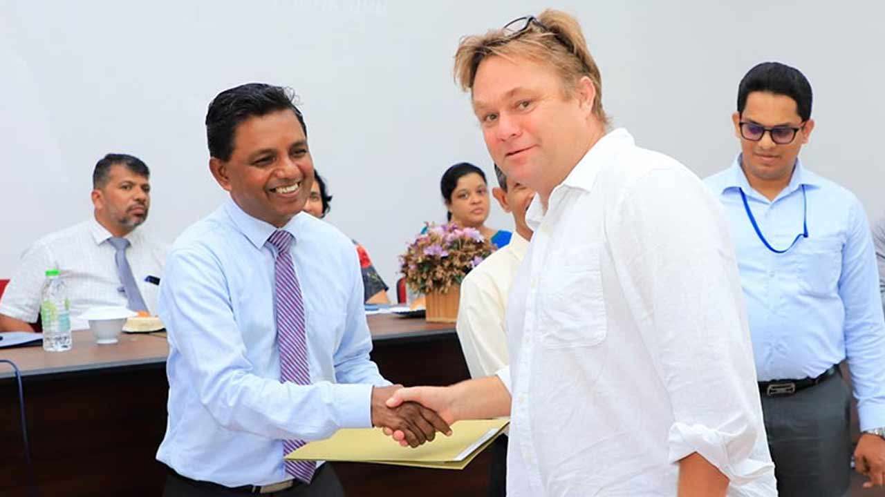 சுற்றுலா ஹோட்டல்கள் சார்ந்த கடற்கரைகளைப் பராமரிக்கும் வேலைத்திட்டம்