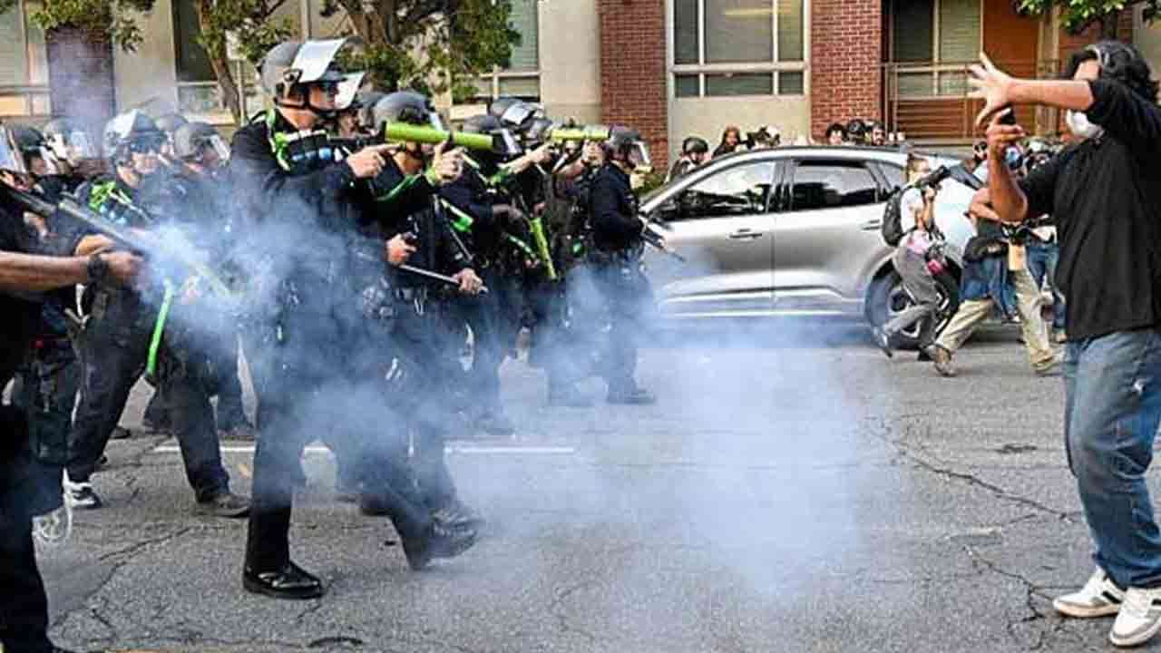 லொஸ் ஏஞ்சல்ஸில் ஊரடங்கு உத்தரவு 