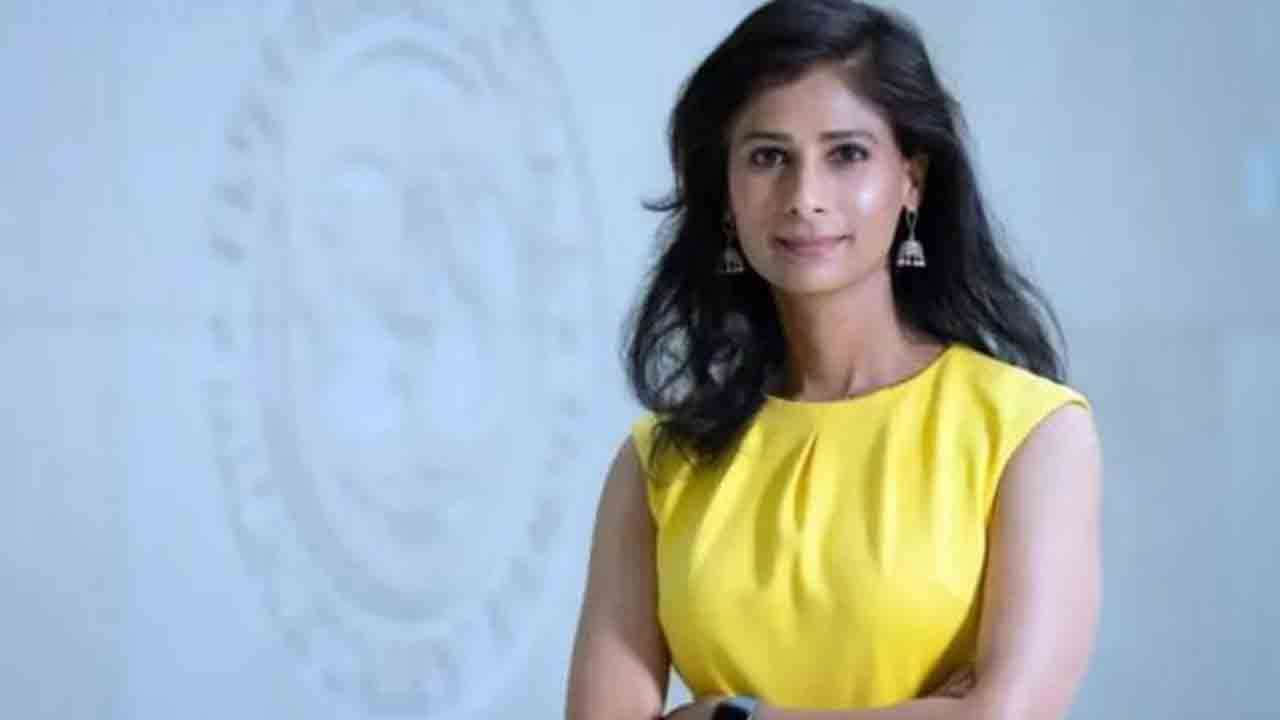 இலங்கை வந்தார் கீதா கோபிநாத்