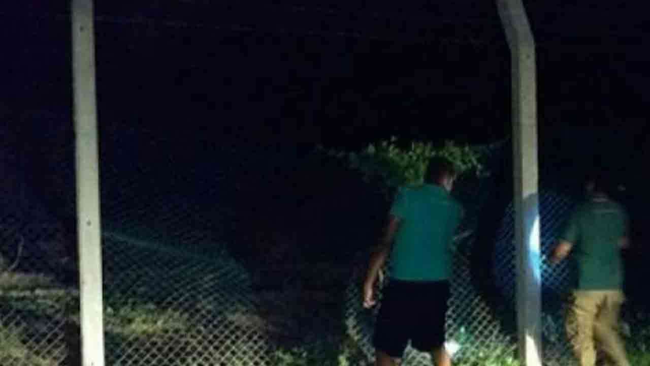 மத்தளை விமான நிலையத்தின் சுற்று வேலிக்கு யானைகளால் பாதிப்பு