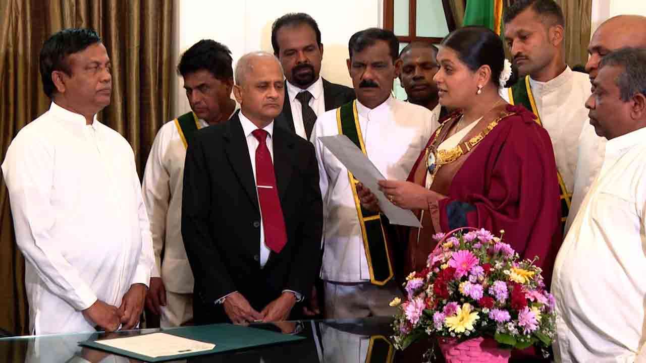 கொழும்பு மாநகர சபை மேயர் பதவி ஏற்றார்